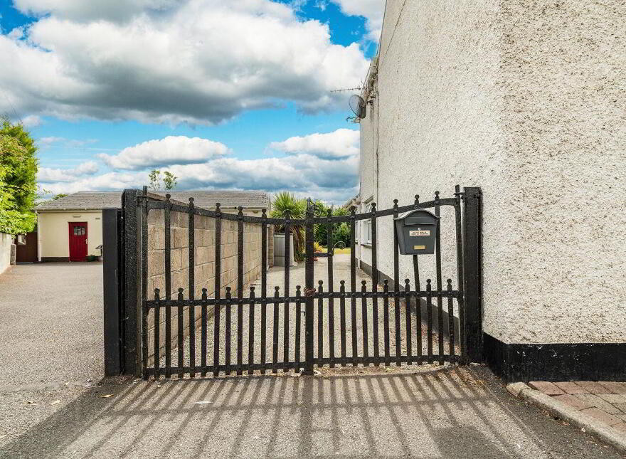 Canal View, Sallins, W91FE42