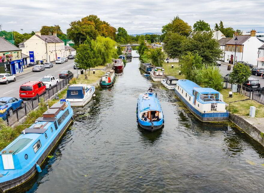 Canal View, Sallins, W91FE42