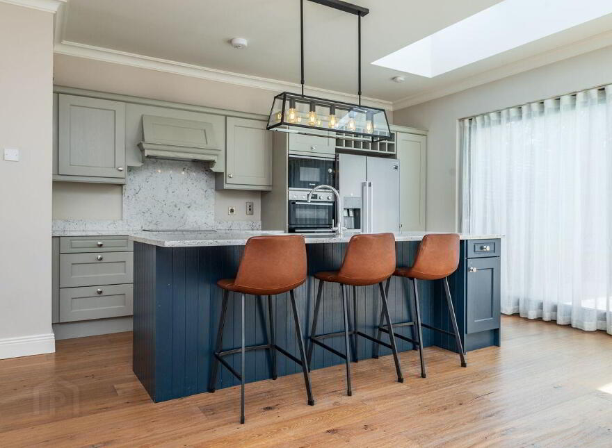 65 Willouise, Sallins, W91WRW2