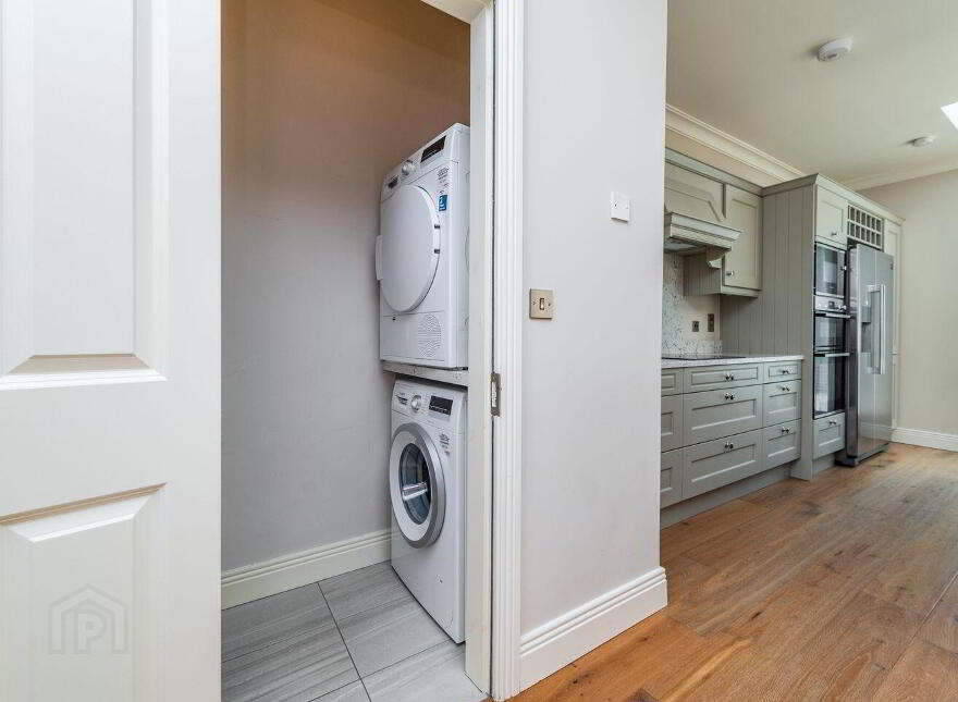 65 Willouise, Sallins, W91WRW2