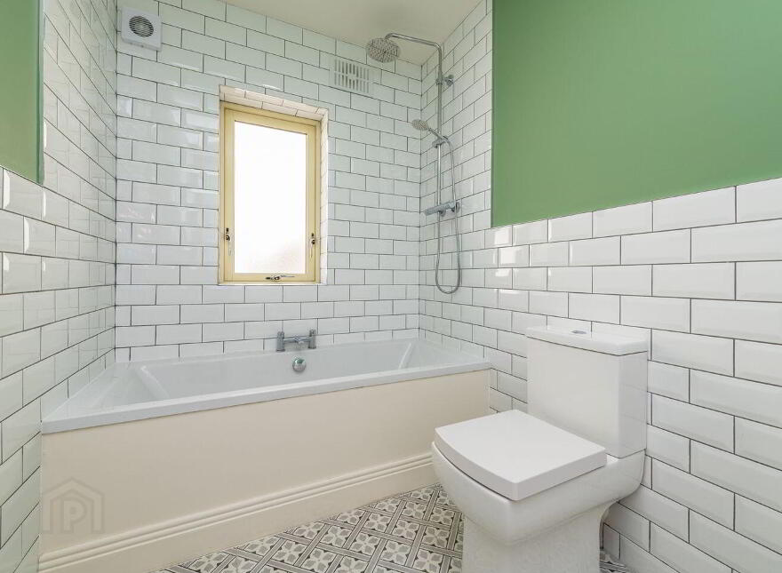 65 Willouise, Sallins, W91WRW2