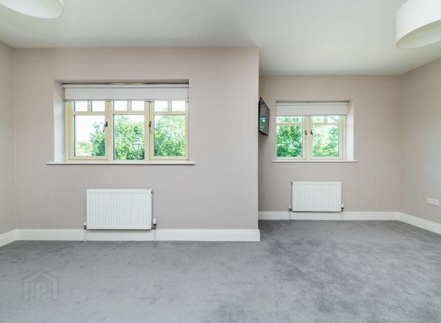 65 Willouise, Sallins, W91WRW2