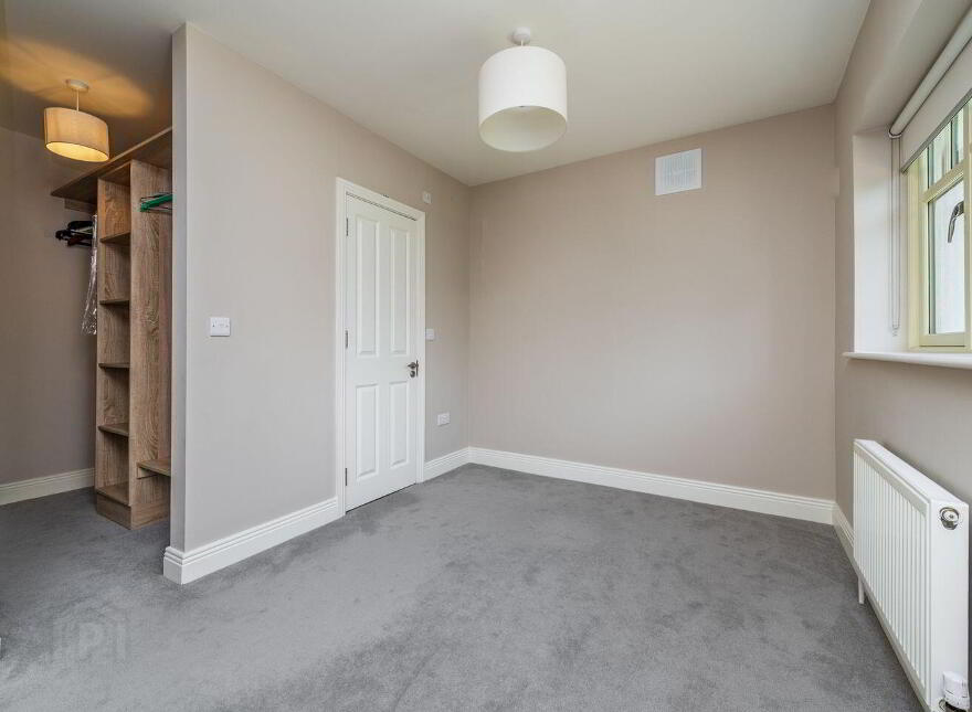 65 Willouise, Sallins, W91WRW2