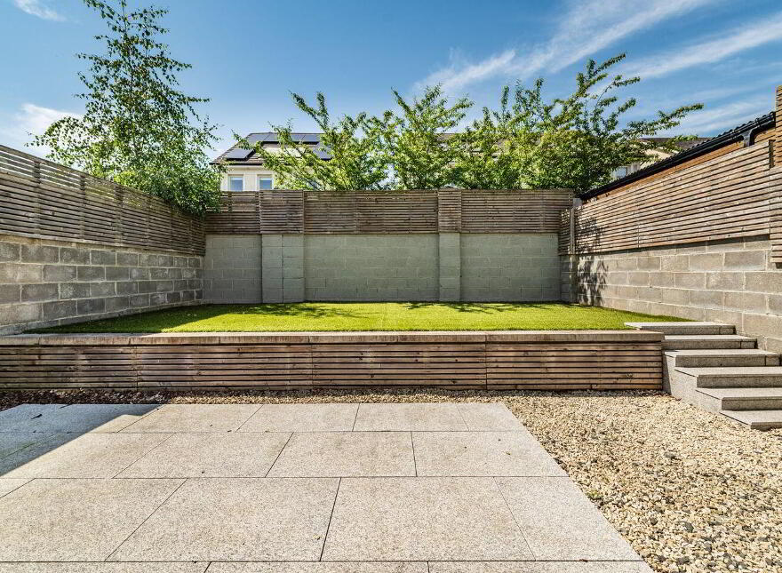 65 Willouise, Sallins, W91WRW2