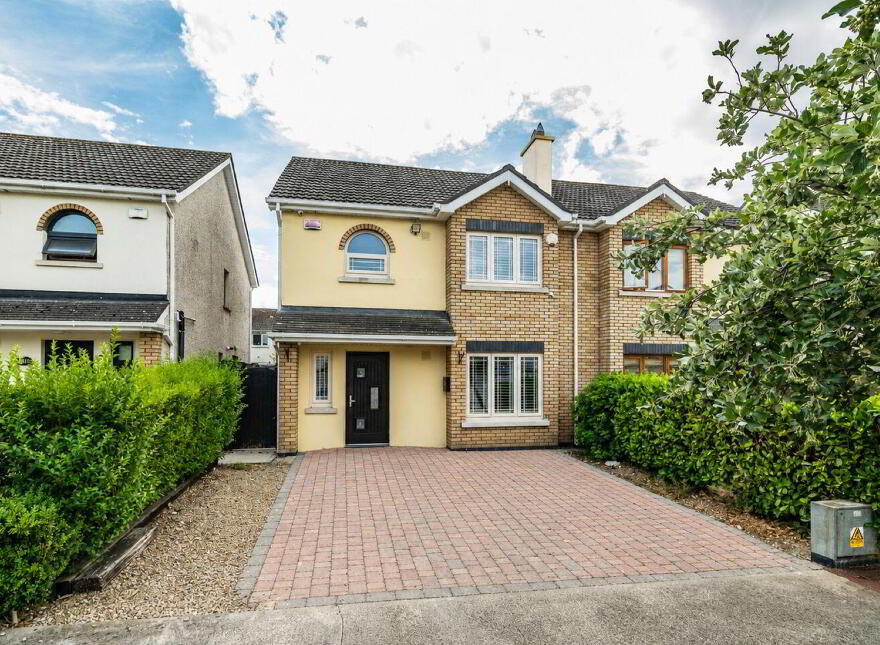 116 Oldbridge Station, Osberstown, Sallins, W91VAX7 photo
