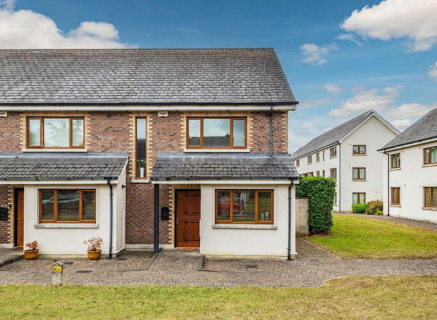 22 The Stableyard, Oldtown Demesne, Naas, W91Y61F photo