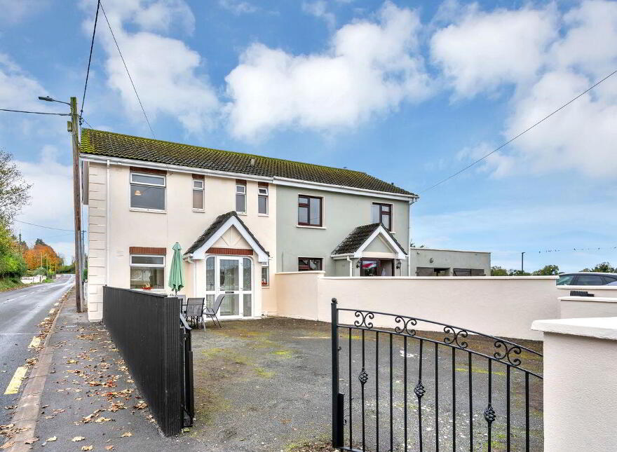 Avonbeg, Suncroft Road, Brownstown Lower, The Curragh, R56FX52