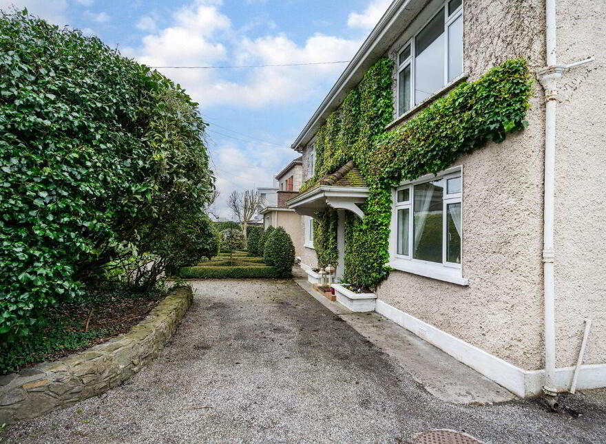 St. Rita's & The Mews, Dublin Street, Kildare, R51YX03