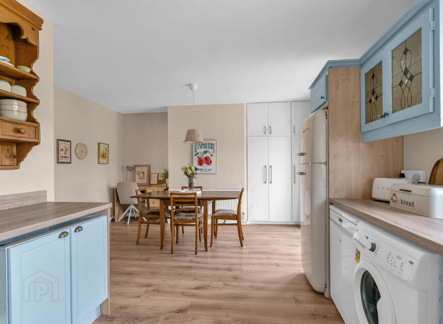 47 White Castle Lawn, Athy, R14E095