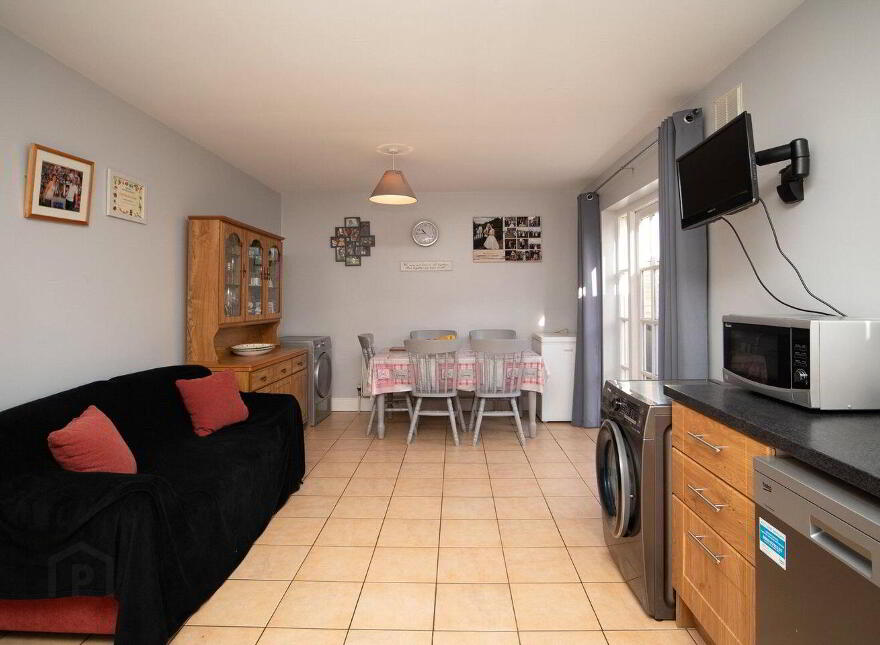 8 Chestnut Drive, Brookfield, Ballyhale, R95D267