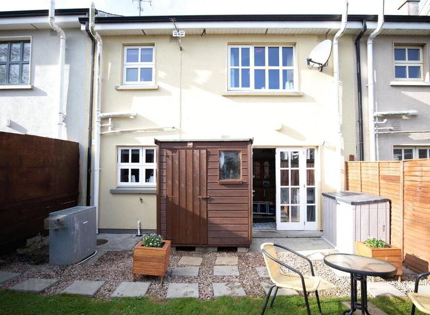 8 Chestnut Drive, Brookfield, Ballyhale, R95D267