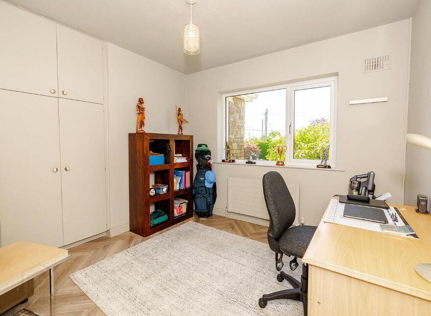 The Farside, Station Road, Thomastown, R95F8E8