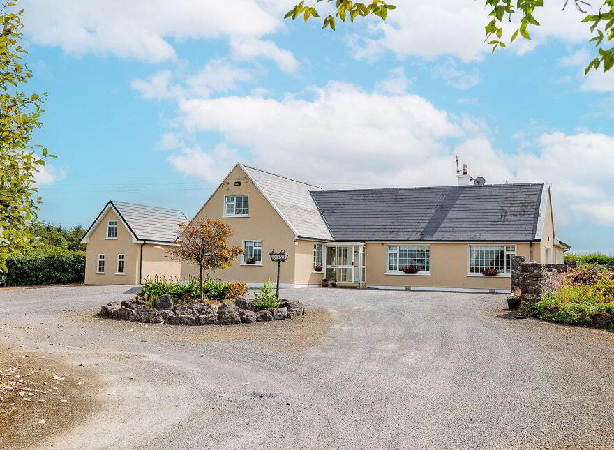 The Paddock On Circa 1, 5 Acres, Baunrickeen, Gattabaun, E41XR84 photo
