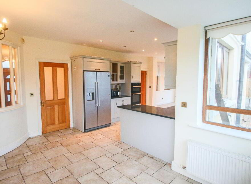 Clenahoo House, Leitrim Road, Carrick-On-Shannon, N41FN24
