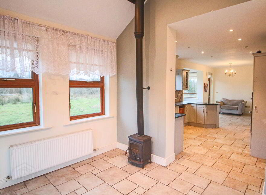 Clenahoo House, Leitrim Road, Carrick-On-Shannon, N41FN24