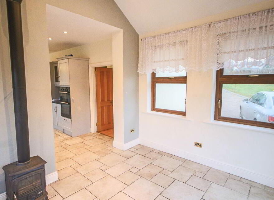 Clenahoo House, Leitrim Road, Carrick-On-Shannon, N41FN24