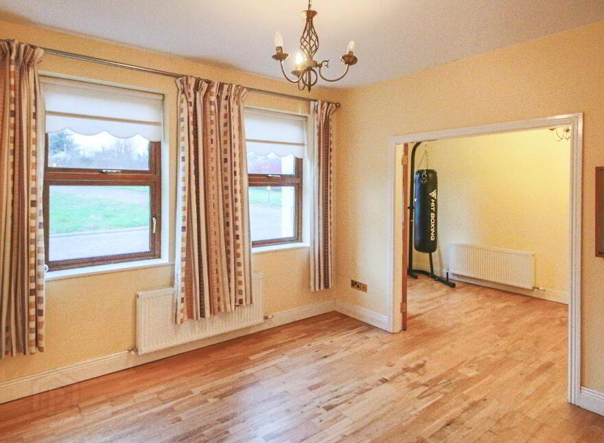 Clenahoo House, Leitrim Road, Carrick-On-Shannon, N41FN24