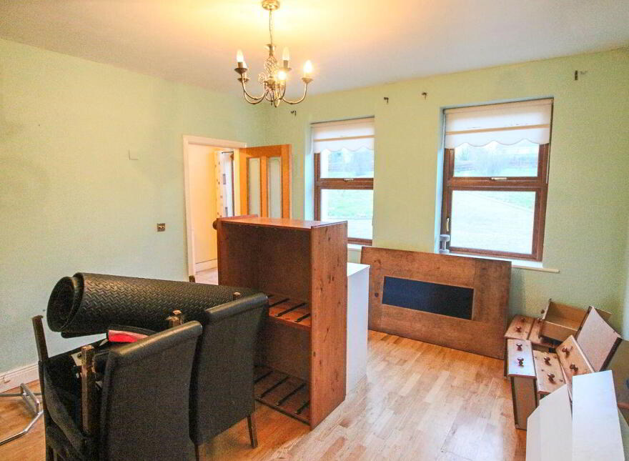Clenahoo House, Leitrim Road, Carrick-On-Shannon, N41FN24