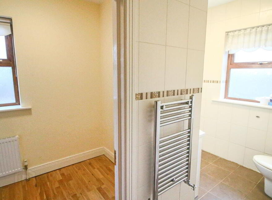 Clenahoo House, Leitrim Road, Carrick-On-Shannon, N41FN24