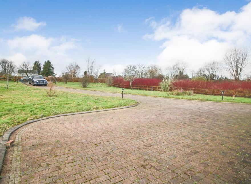 Clenahoo House, Leitrim Road, Carrick-On-Shannon, N41FN24