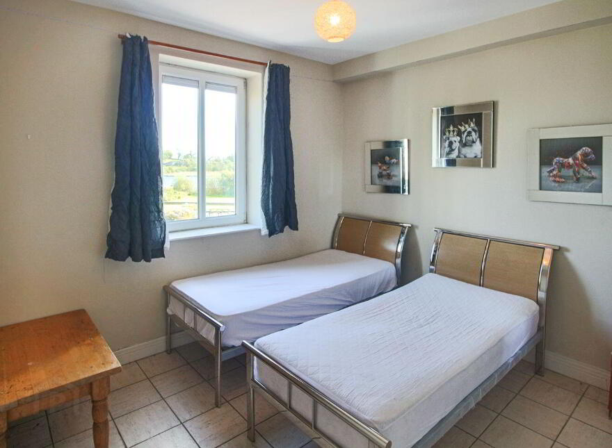11 Riverview, Landmark Court, Carrick-On-Shannon, N41XE17