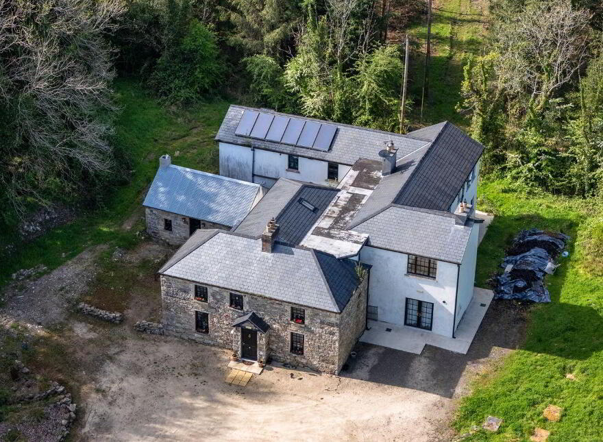 Breanross House, Dromod Road, Mohill, N41X0P1