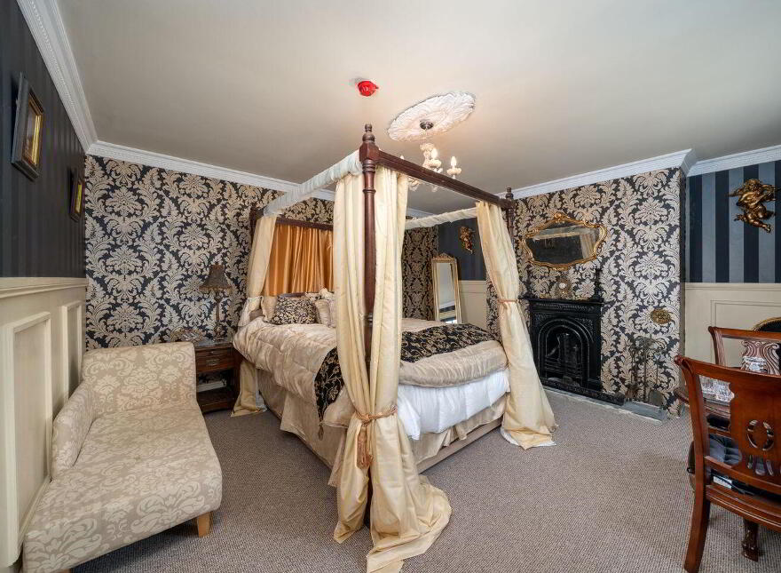 Breanross House, Dromod Road, Mohill, N41X0P1