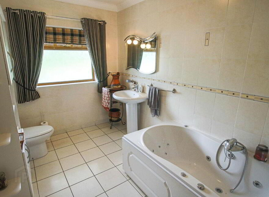 Newtowngore, Newtowngore, N41AH74