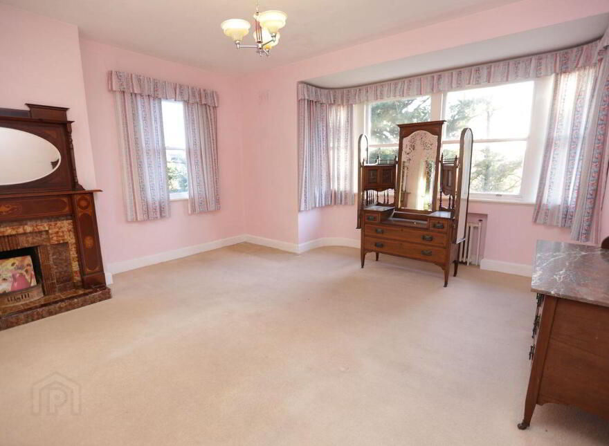 Hillview, Dublin Road, Drogheda, A92R6D0