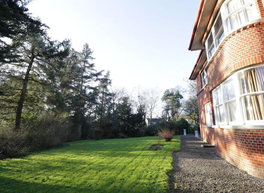 Hillview, Dublin Road, Drogheda, A92R6D0