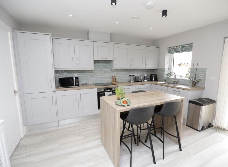 43 The Drive, Bryanstown Wood, Drogheda, A92KDF1