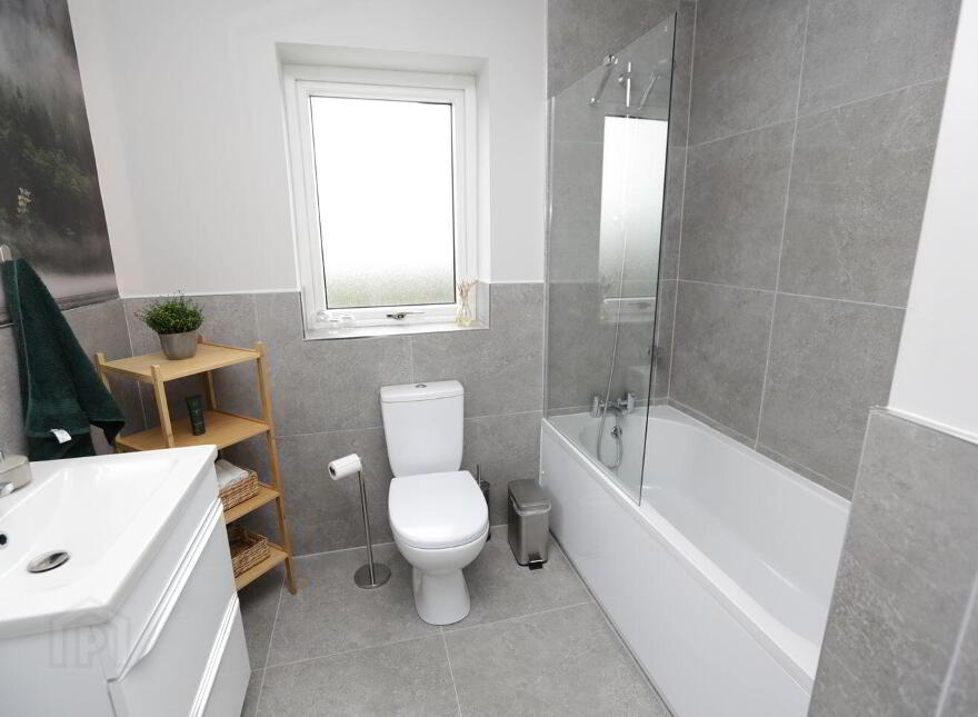 43 The Drive, Bryanstown Wood, Drogheda, A92KDF1