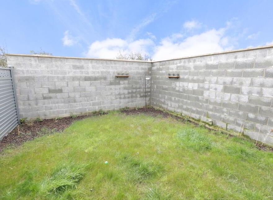 43 The Drive, Bryanstown Wood, Drogheda, A92KDF1