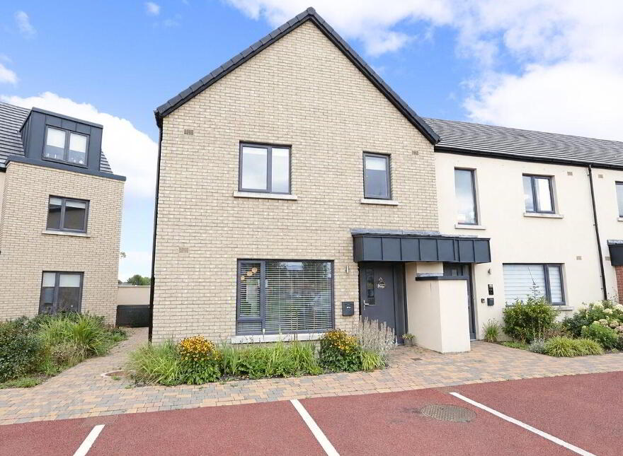 82 Newtown Wood, Drogheda, A92XHP1 photo