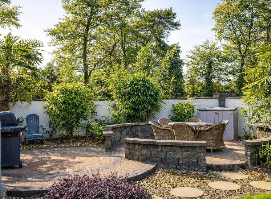 8 Millbrook, Killeigh, R35YX85