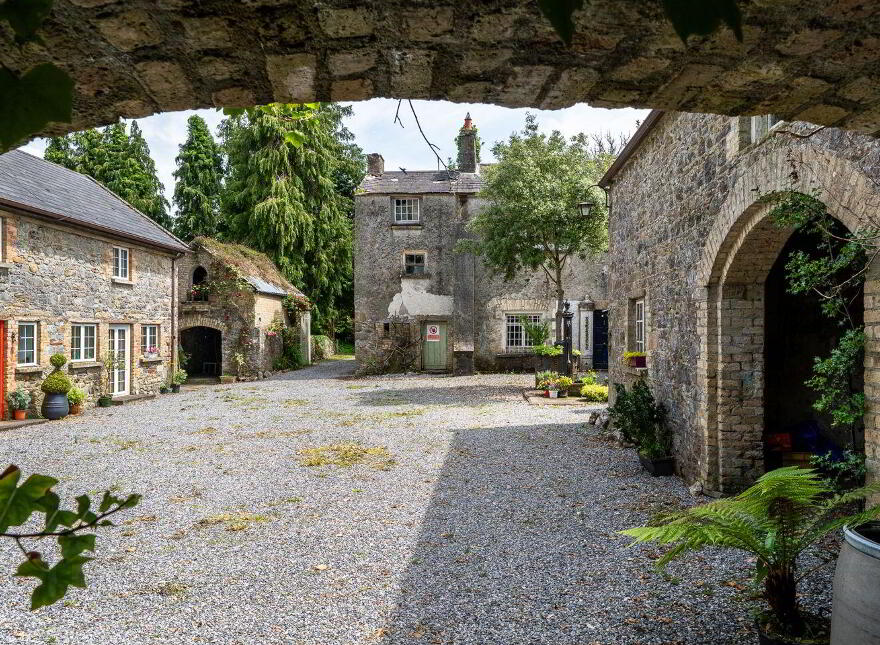 Ross House, Screggan, Screggan, R35P959