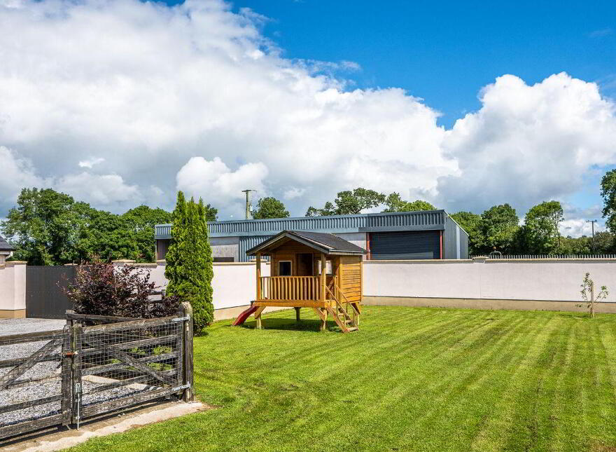 Lisdermot, Ferbane, R42EA30