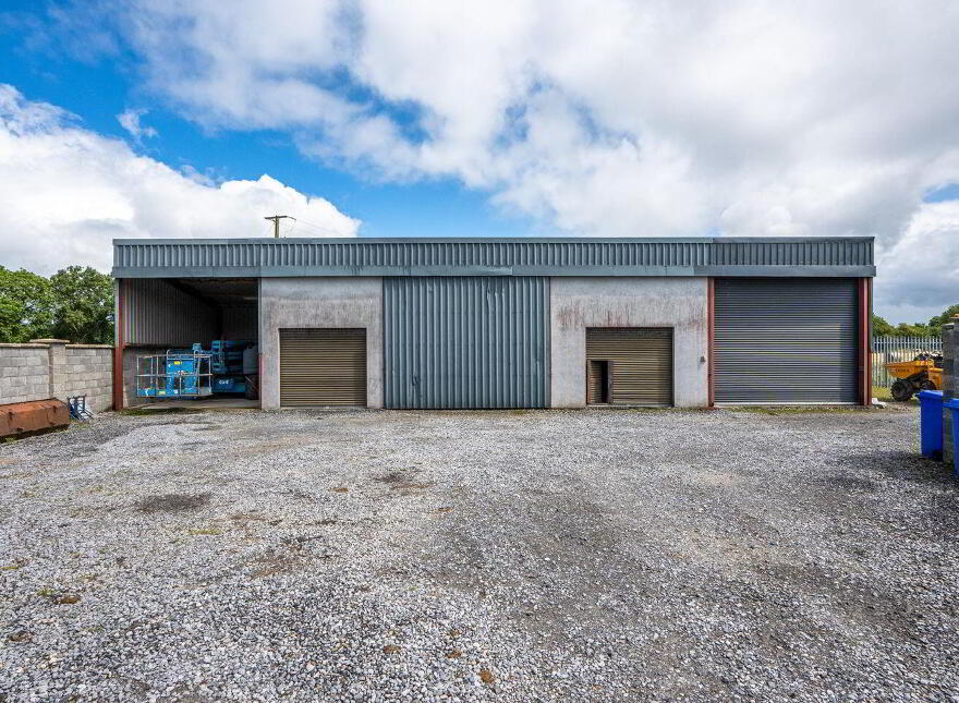Lisdermot, Ferbane, R42EA30