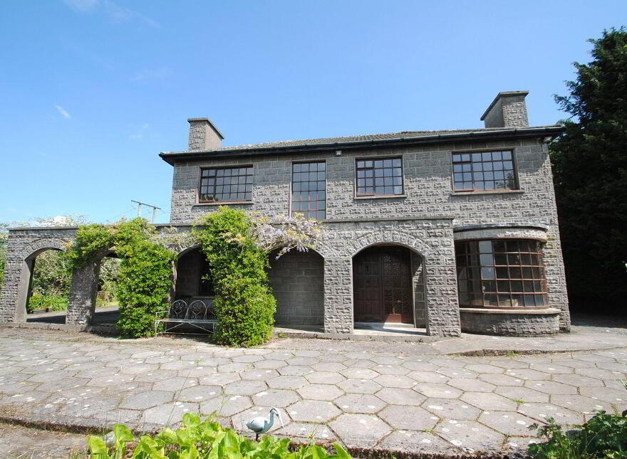 Laburnum House, Air Hill, Roscrea, E53WC94