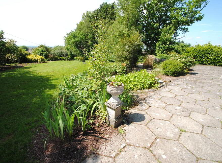 Laburnum House, Air Hill, Roscrea, E53WC94