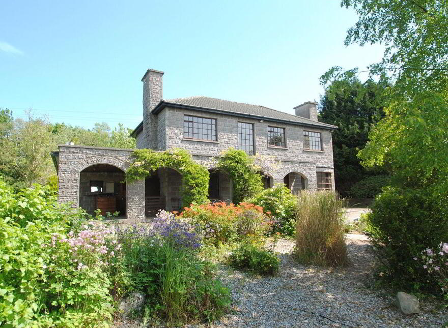 Laburnum House, Air Hill, Roscrea, E53WC94