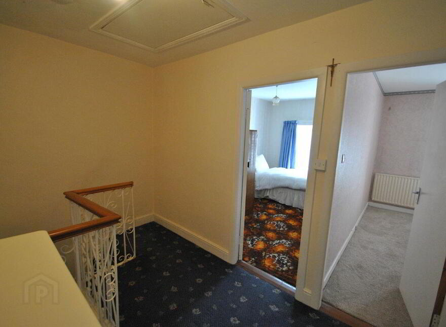 Grove Street, Roscrea, E53X822