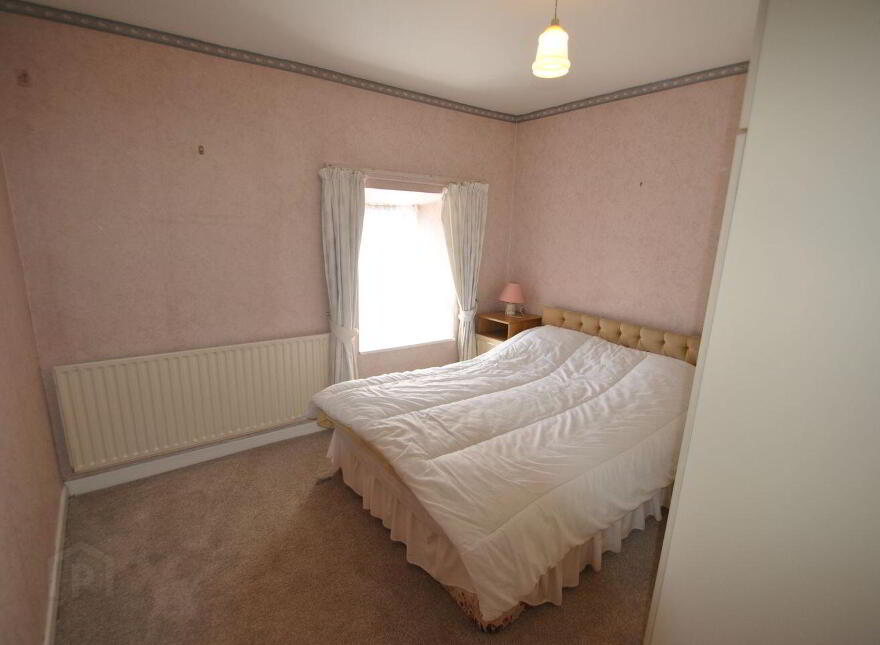 Grove Street, Roscrea, E53X822