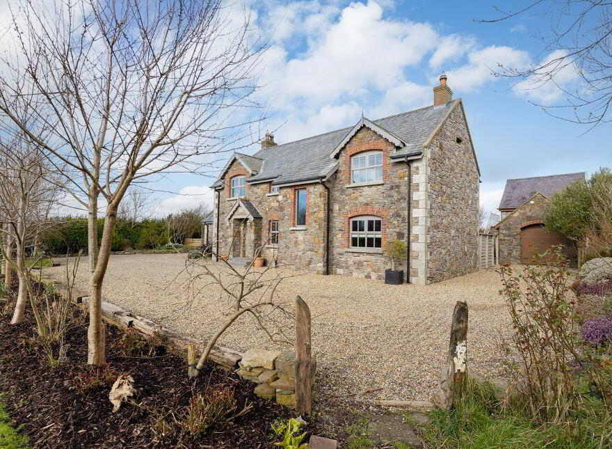 Templetown, Templetown, Y34Y236