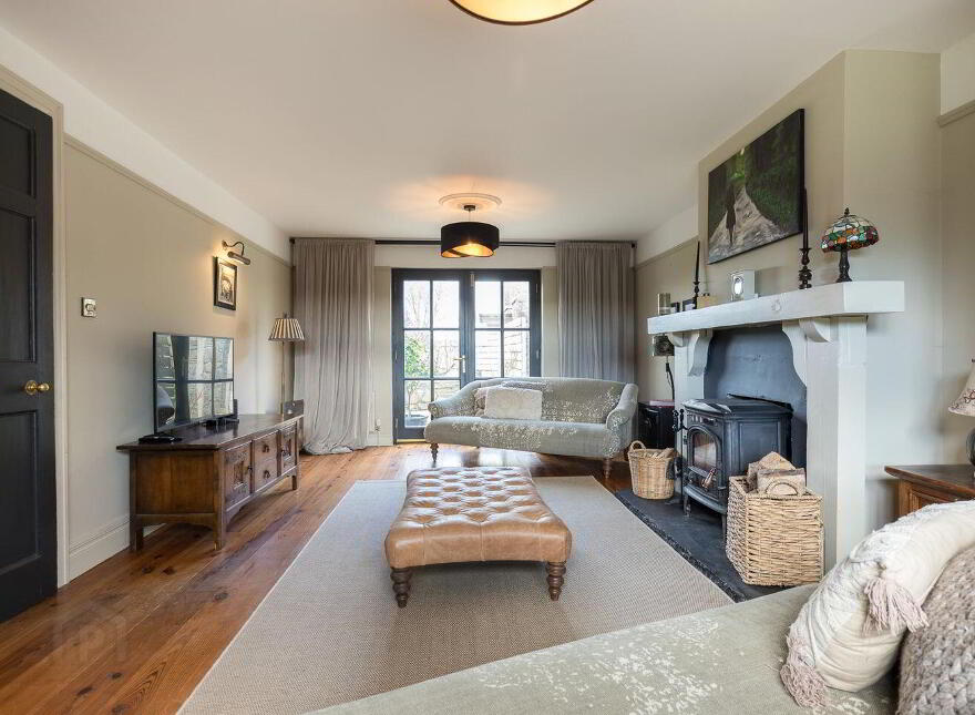 Templetown, Templetown, Y34Y236