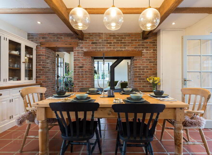 Templetown, Templetown, Y34Y236
