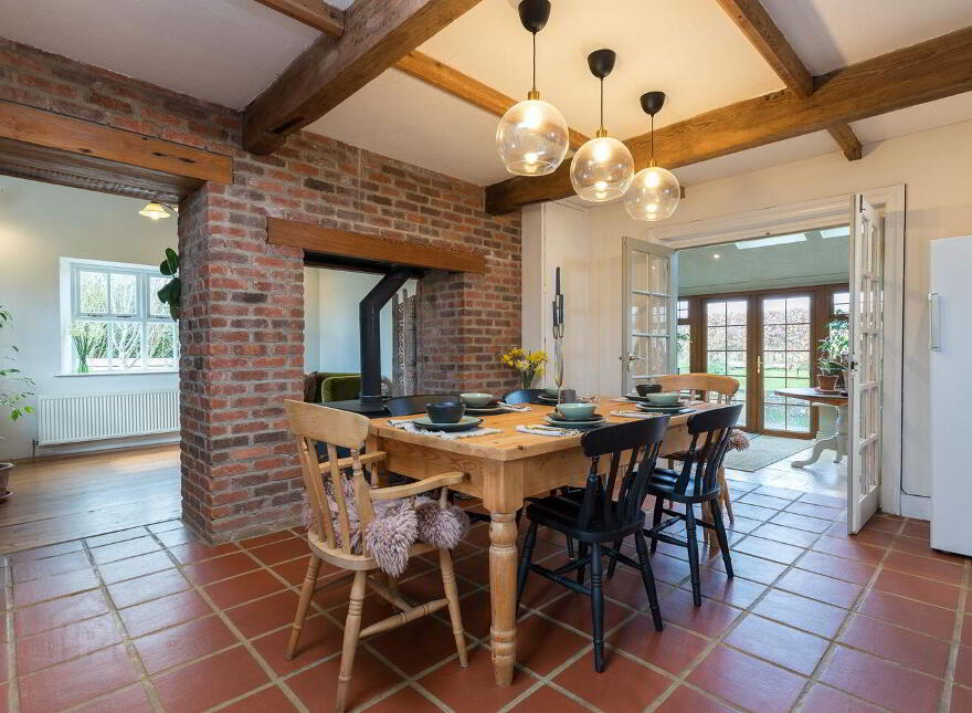 Templetown, Templetown, Y34Y236