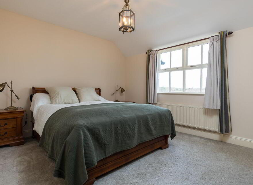 Templetown, Templetown, Y34Y236