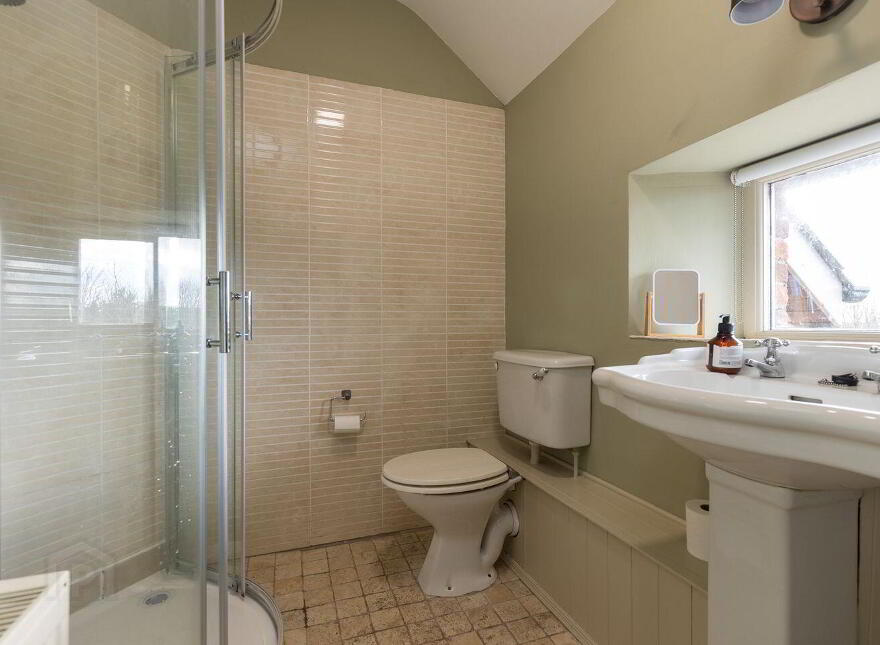 Templetown, Templetown, Y34Y236