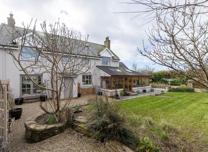 Templetown, Templetown, Y34Y236